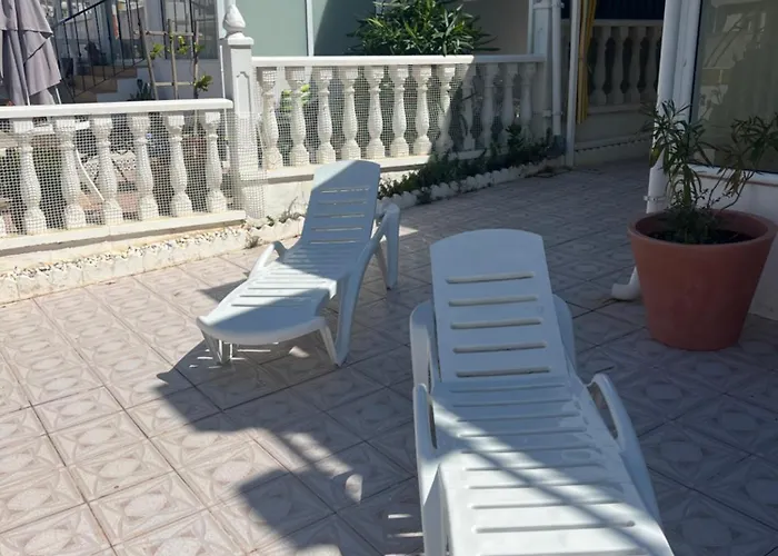 Casa Lemon Οριουέλα